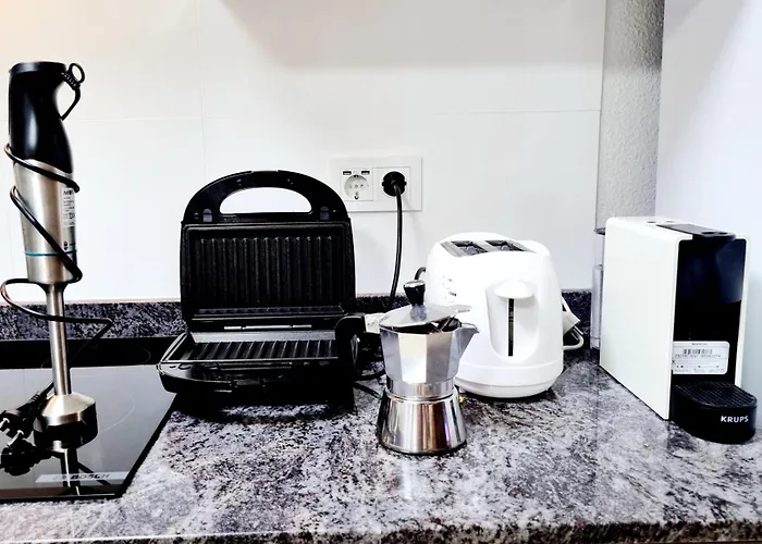 Parque Santiago 1 Bernal * ארונה